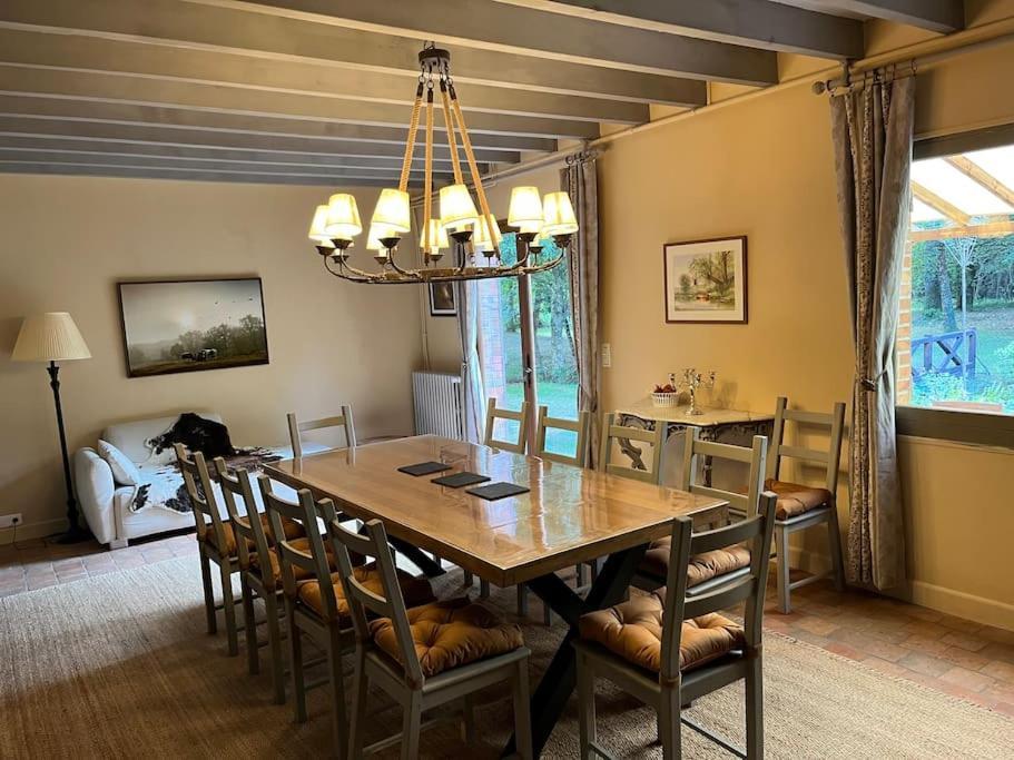Charming In The Forest, With Heated Pool * Cerdon (Loiret)